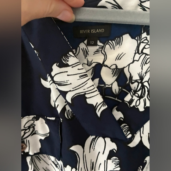 River Island Black and White Puff Sleeve Mini Sundress - Picture 3 of 3